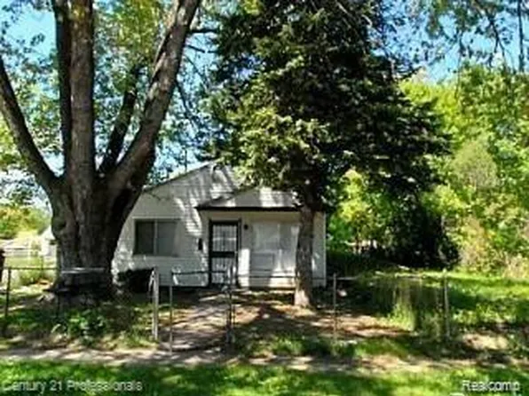 12801 Bentler St, Detroit, MI 48223