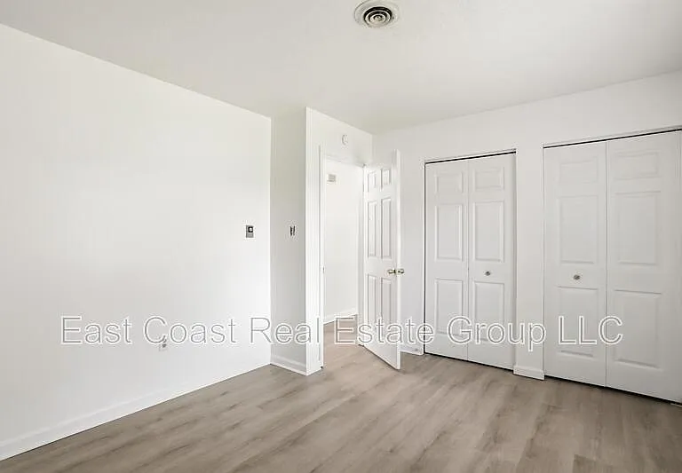427 N Western Ave — Photo 21