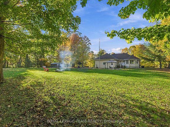 5th image of 988 River Rd