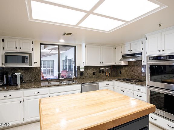 4th image of 10580 E LARKSPUR Drive