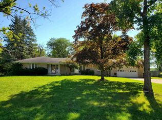 4864 Reed Rd, Fort Wayne, IN 46835