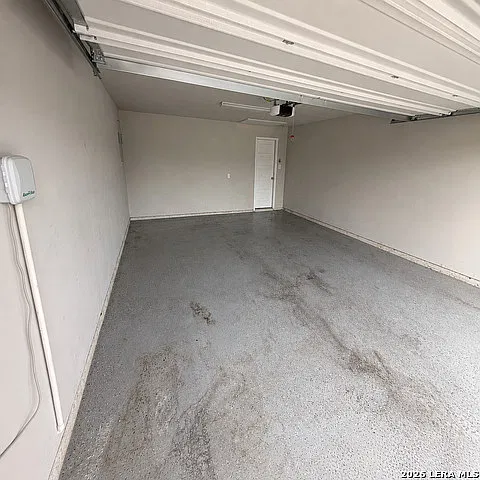 3 bed, 3.0 bath, 1487 sqft, $2,000 — Photo 4
