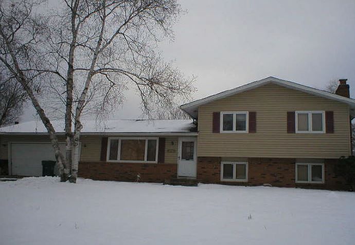 1st image of 5425 84th Ave N