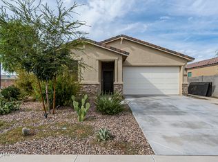 394 W Satinka Dr, San Tan Valley, AZ 85140