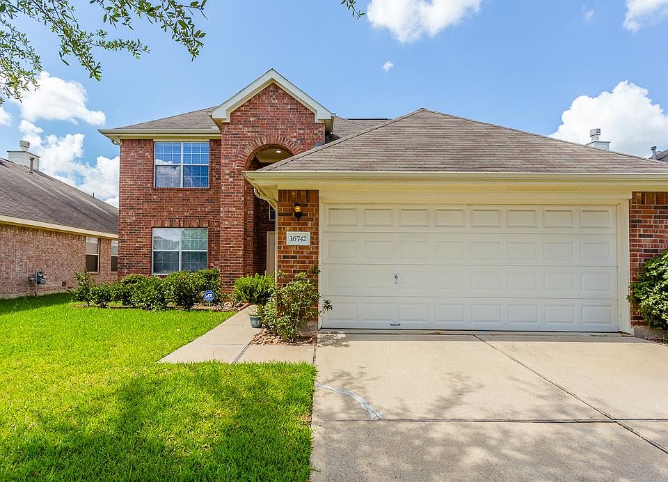1st image of 16742 Carrollton Creek Ln