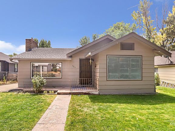 2nd image of 325 E Avenue D