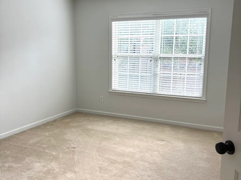 4026 Kingsley Park Ct — Photo 12