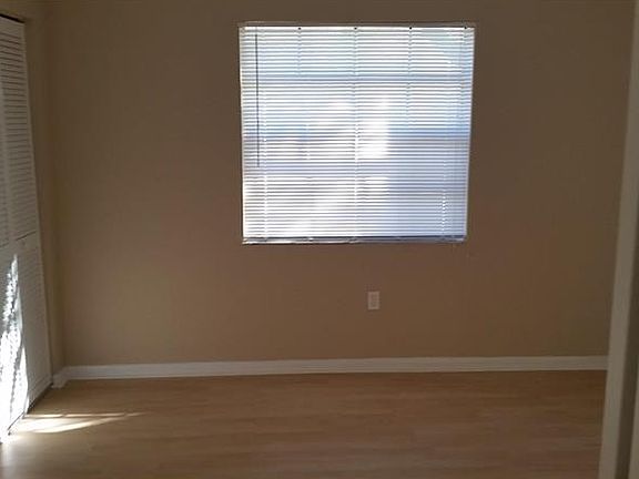 3rd image of 12093 NW 44th St
