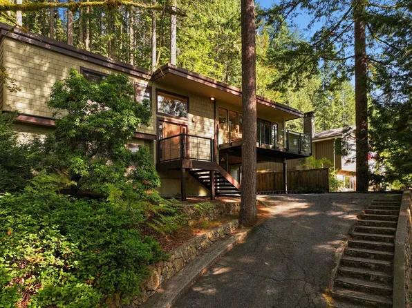2344 Hyannis Dr, North Vancouver, BC V7H 2E6