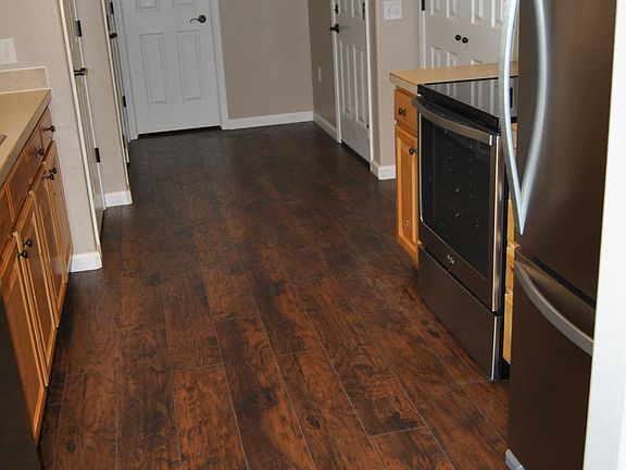 2nd image of 1590 Bullpen Way