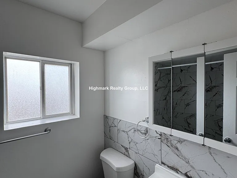1306 Carol St #2BM — Photo 7