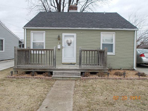 2nd image of 1689 Parkdale Dr