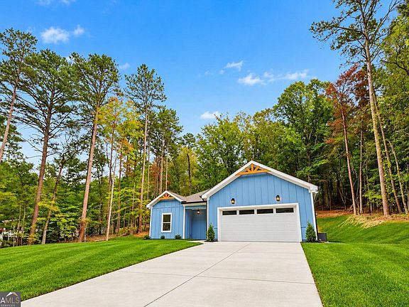4th image of 3925 Pine Tree Ln