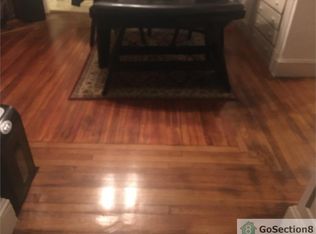 11 Longview St, Springfield, MA 01108