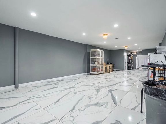4th image of 2625 W 79th St