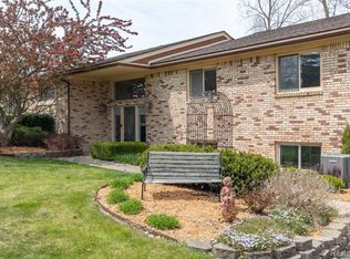 5143 Parview Dr, Clarkston, MI 48346