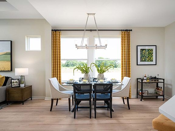 The Cavalier - Dining Room