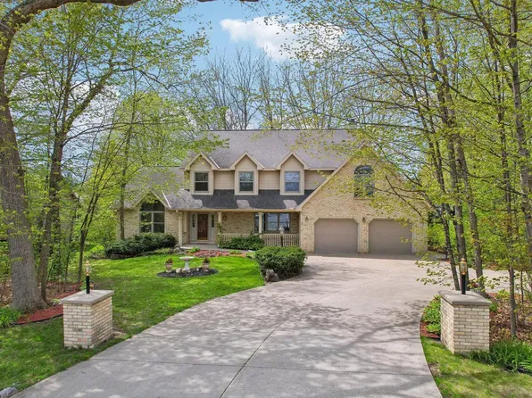 N6775 Shorewood Hills ROAD, Lake Mills, WI 53551