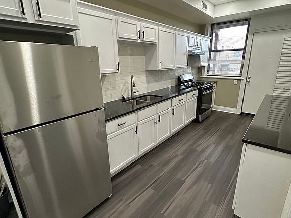 2nd image of 5845 S Michigan Ave #3S