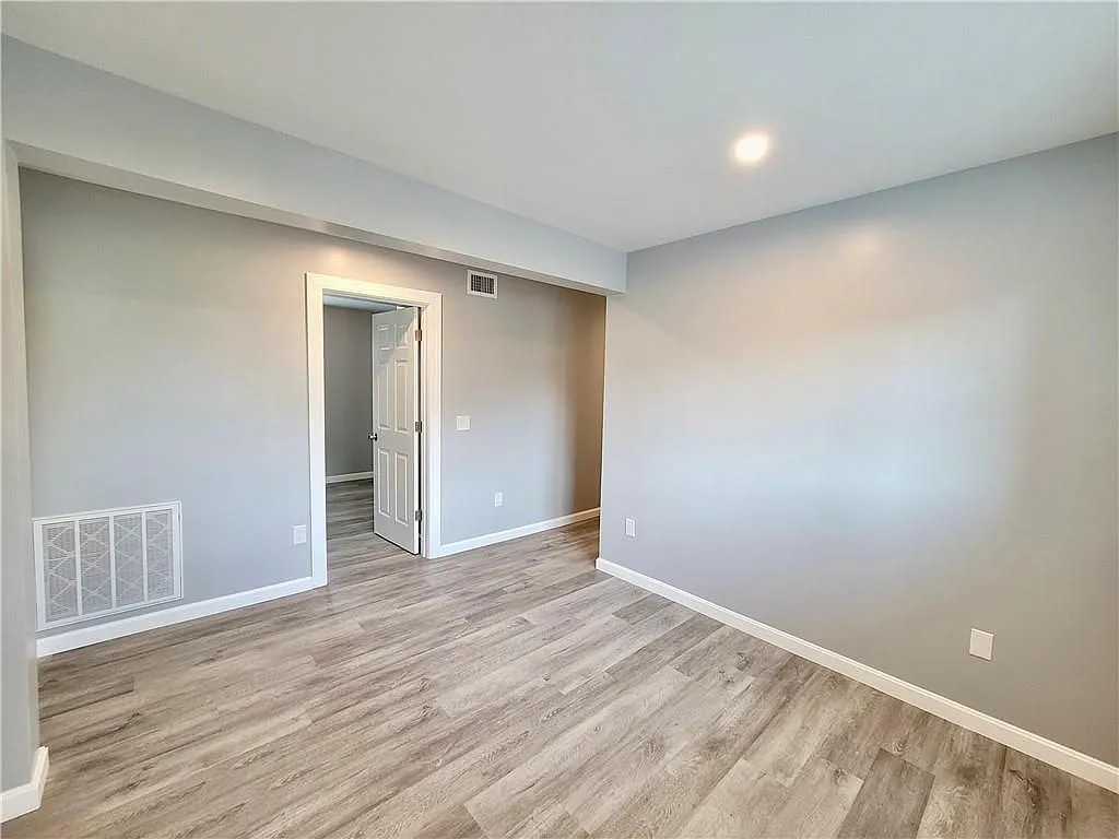 2 bed, 1.0 bath, 800 sqft, $1,895 — Photo 4