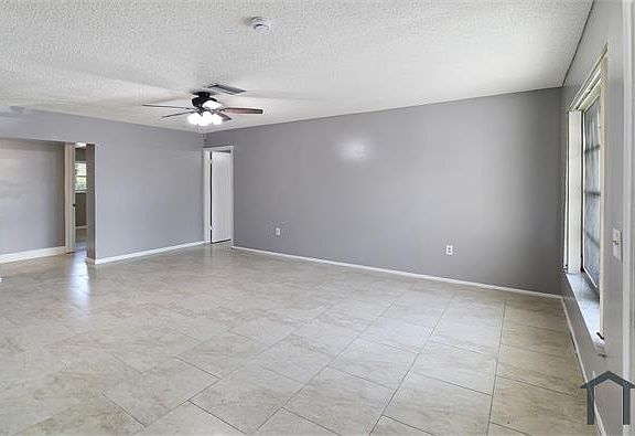 3rd image of 4690 NW 113th Ave