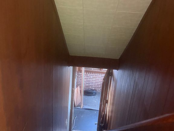 3rd image of 45 6th St