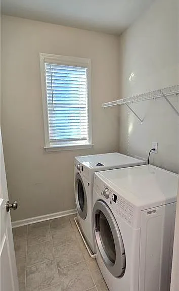 3608 Hidden Valley Cir — Photo 22