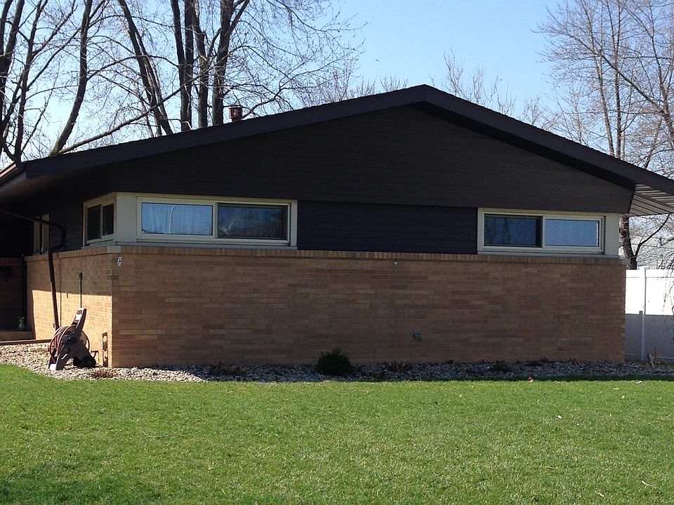 1st image of 417 Hager Dr