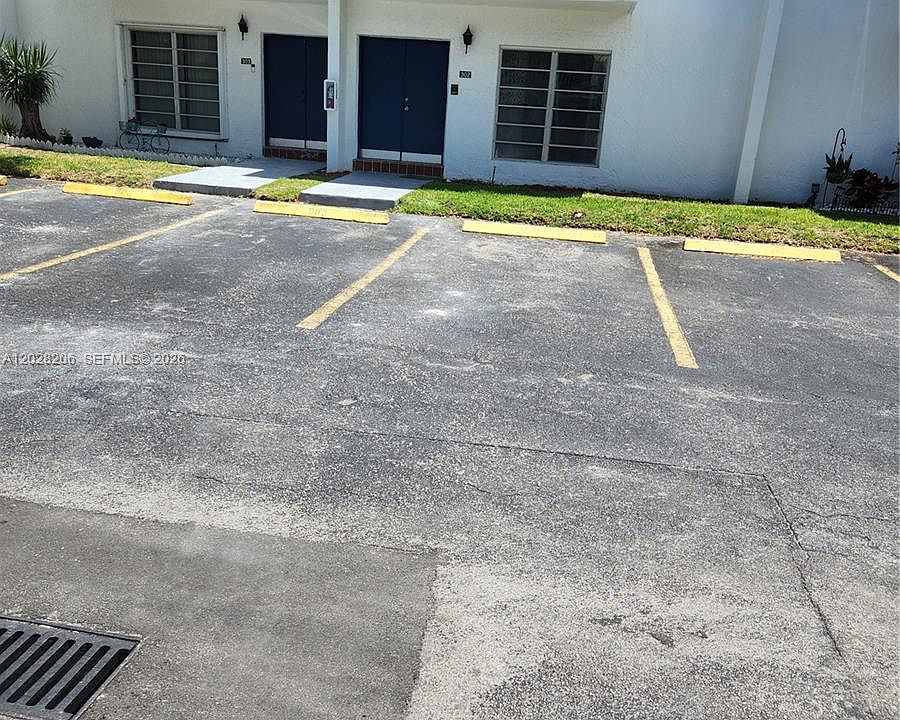 1st image of 9430 SW 170th St APT 302