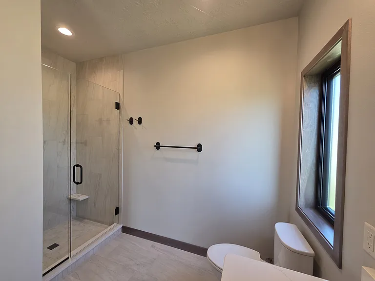 414 N Almond Ave — Photo 14