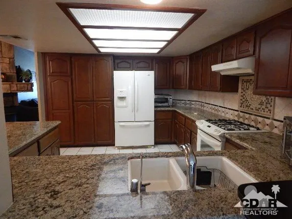 68040 Estio Rd, Cathedral City, CA 92234