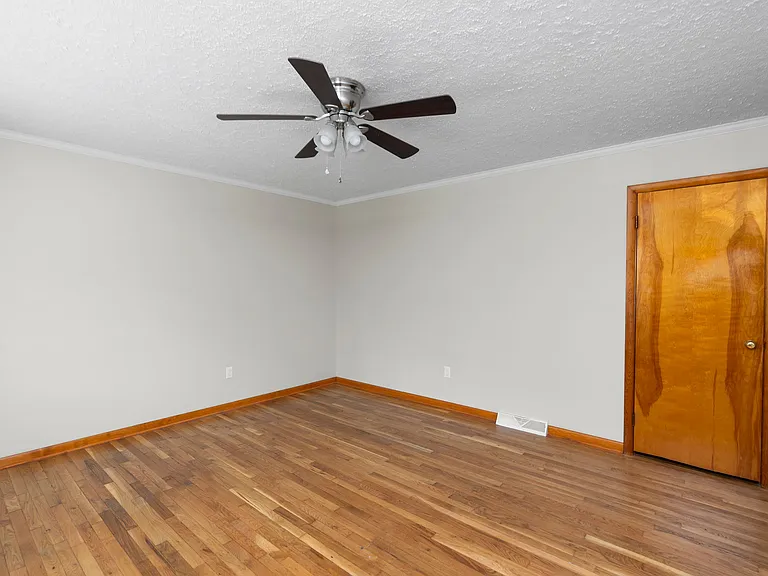81 Sandy Ridge Rd — Photo 3