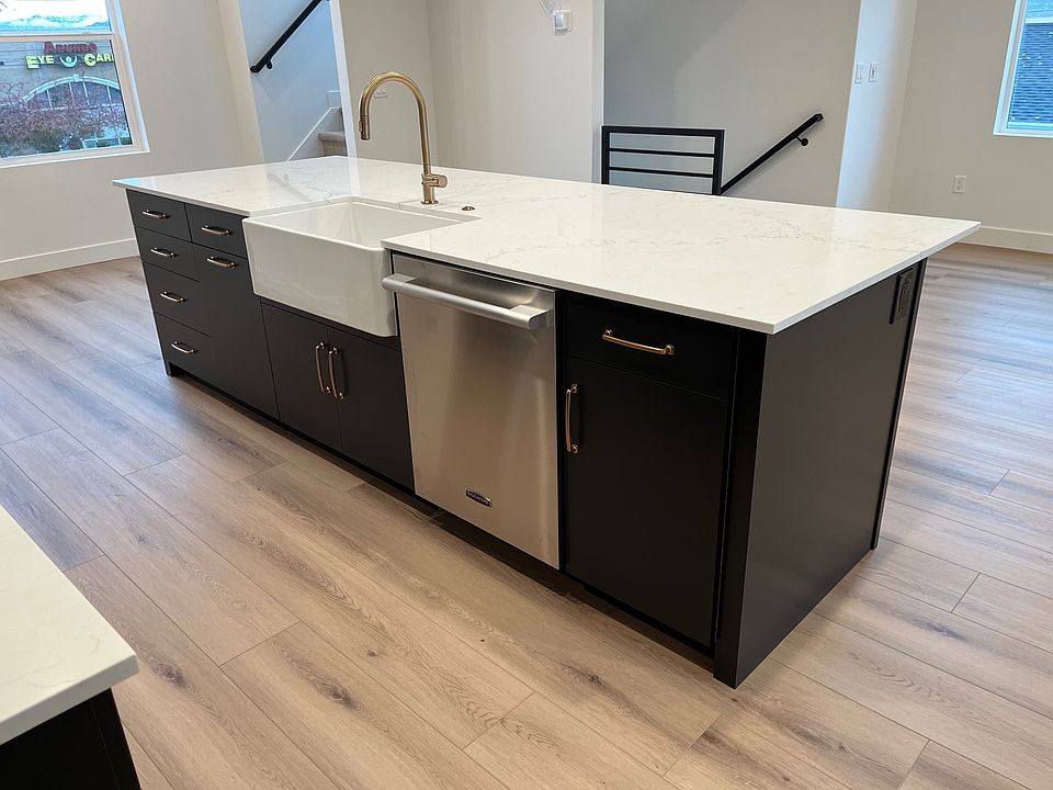 Kitchen island