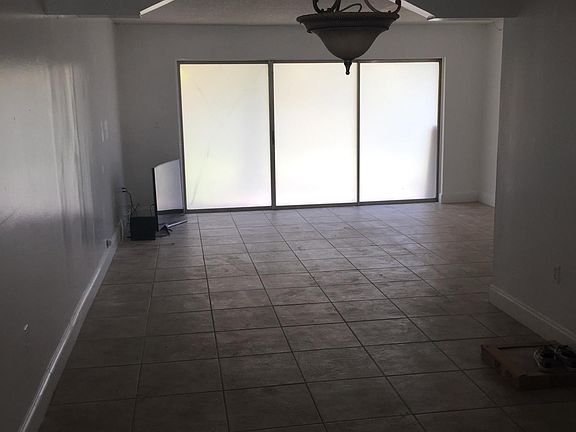 3rd image of 9375 Fontainebleau Blvd APT L121