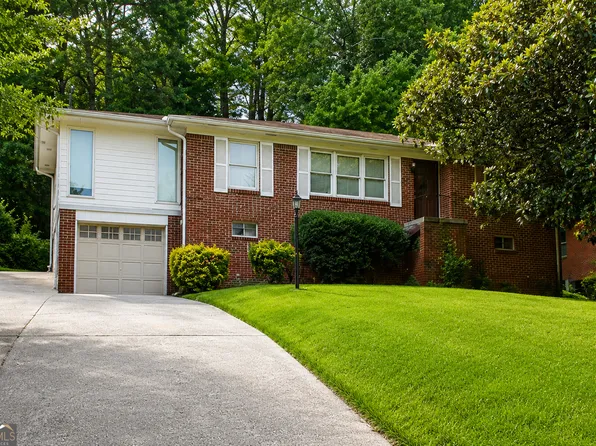 2732 Oldknow Dr NW, Atlanta, GA 30318