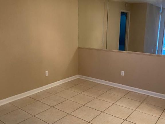 3rd image of 9797 Leawood Blvd APT 405