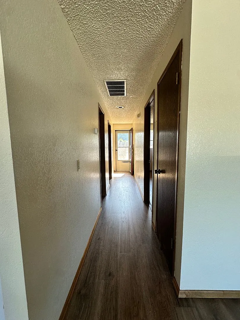 Pear Ln — Photo 4