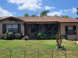 102 W Hackberry Ave, Duncan, OK 73533