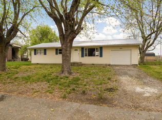 802 Patten St, Mount Vernon, MO 65712