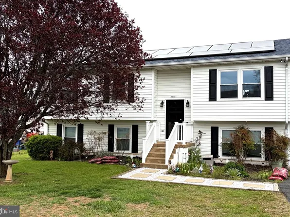 10844 Blake Ln, Bealeton, VA 22712