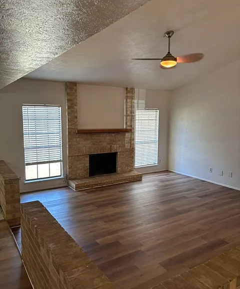 2849 London Ln — Photo 3