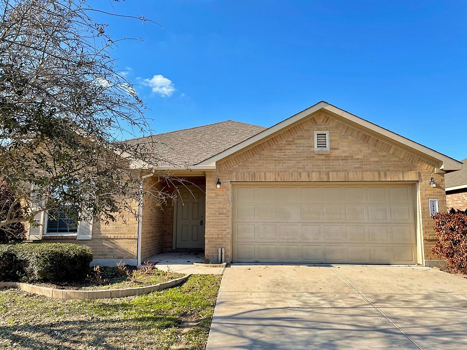 1st image of 2417 Ericanna Ln