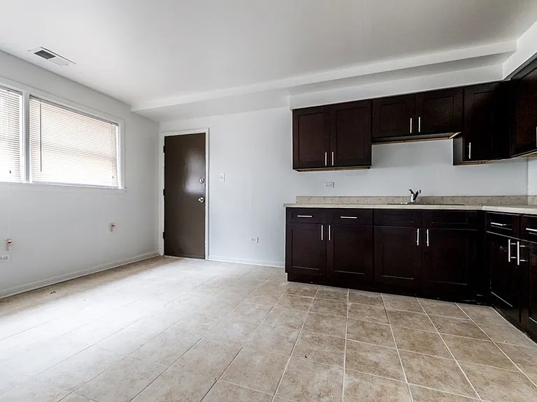 8855 S Cottage Grove Ave — Photo 16