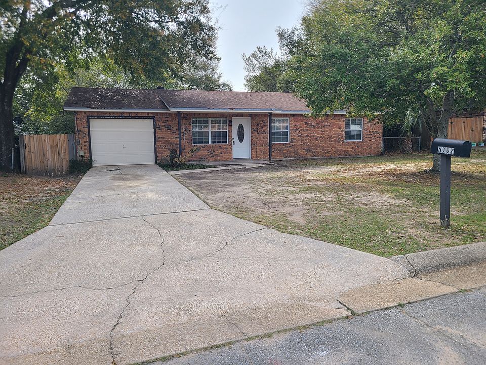 1st image of 7825 Lenora Ct