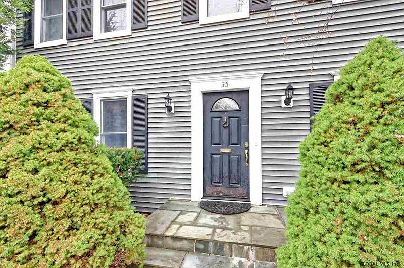 2nd image of 55 HAWTHORNE Drive