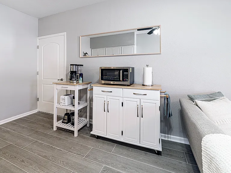 4200 Maple St NE — Photo 5