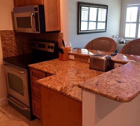 5th image of 421 12th Ave S APT A16
