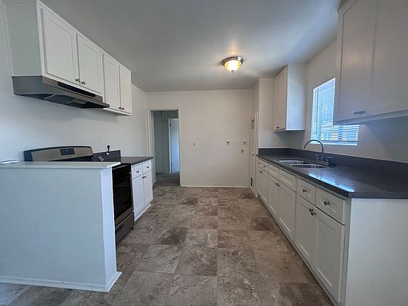 5th image of 7316 Pickering Ave #7318-1/2