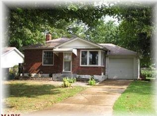 8033 Titus Rd, Saint Louis, MO 63114
