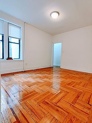 5th image of 29-06 Crescent St #11C